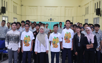 Sosialisasi Kebekerjaan Luar Negeri: Membuka Peluang Karier Global bagi Siswa SMKN 2 Surabaya